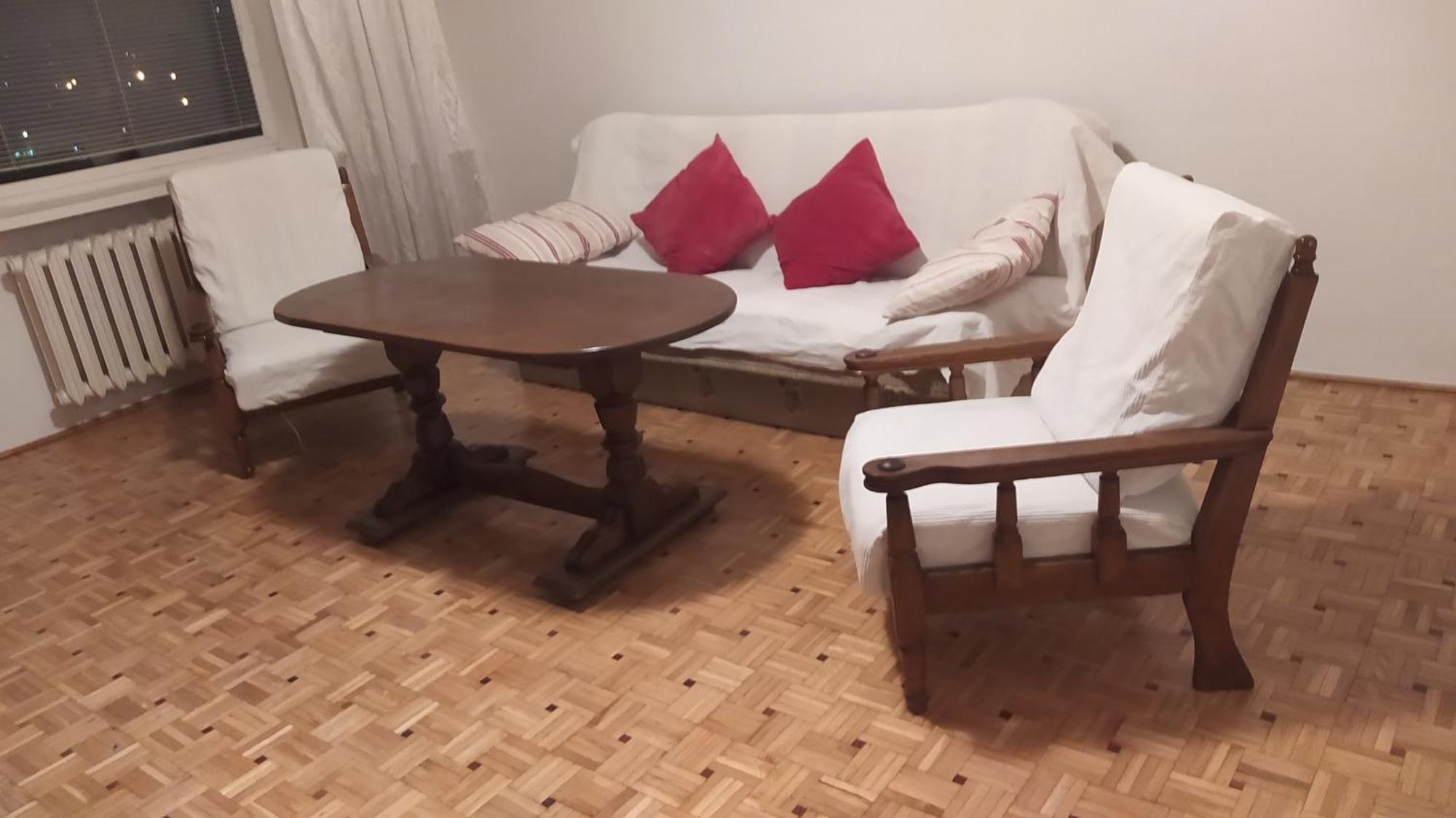 Uroczy Apartament Z Bezplatnych Parkingiem Варшава Экстерьер фото